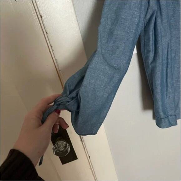 Free People Show Me Some Shoulder Chambray Top - Picture 4 of 8